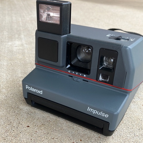 Vintage Polaroid camera - Picture 2 of 8